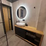 Jeleniowka Z Sauna I Podgrzewana Balia Z Jacuzzi Apartment