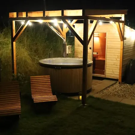 Апартаменты Jeleniowka Z Sauna I Podgrzewana Balia Z Jacuzzi